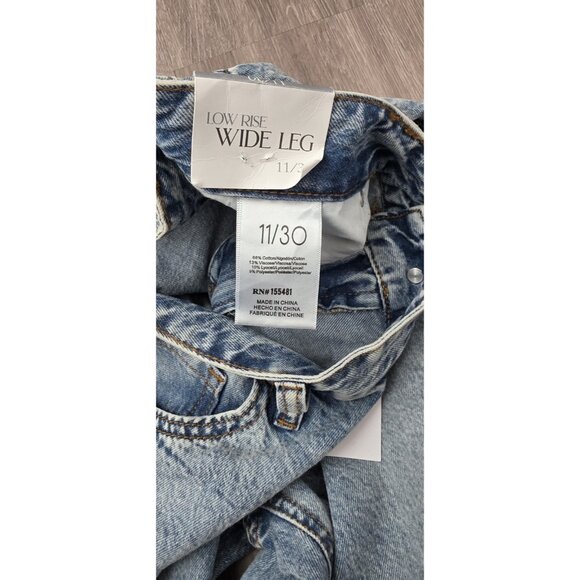 Simple Society Women Wide Leg Jeans Low Rise Blue Denim‎ Size 11/30 NWT - Picture 10 of 14